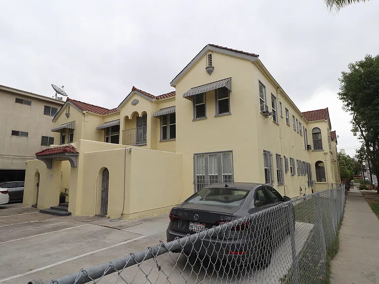 502 N Kenmore Ave #D — Photo 12