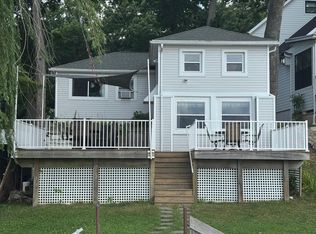 16025 Oak St, Decatur, MI 49045