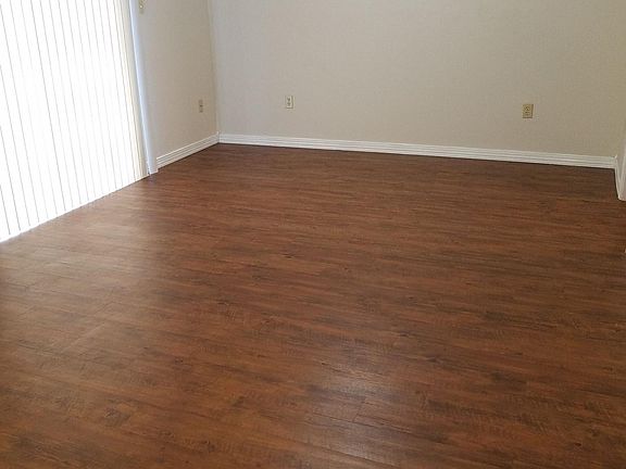 2nd image of 1006 S Inglewood Ave APT 14