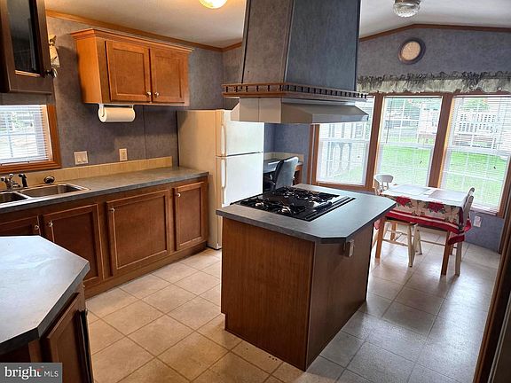 3rd image of 112 Conestoga Dr