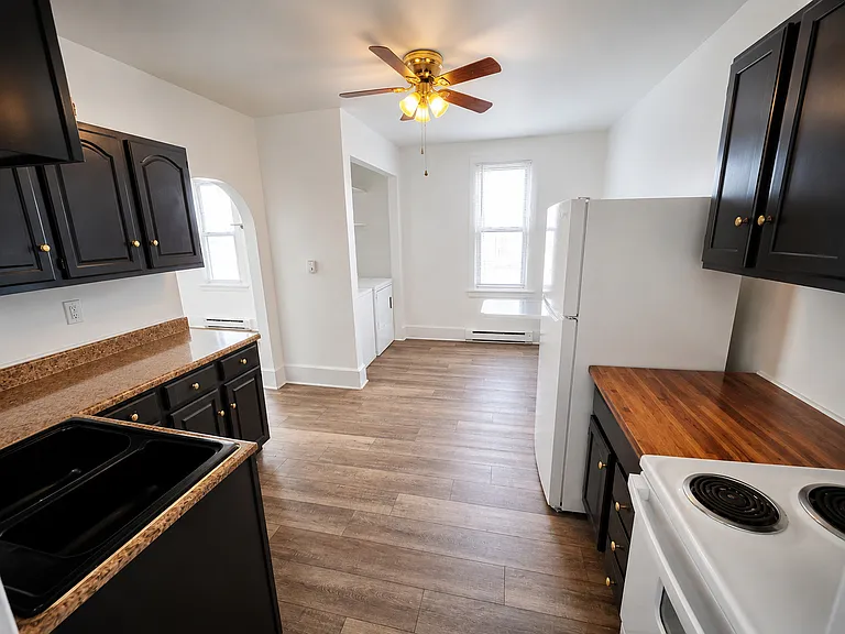 232 Wilson St #1 — Photo 7