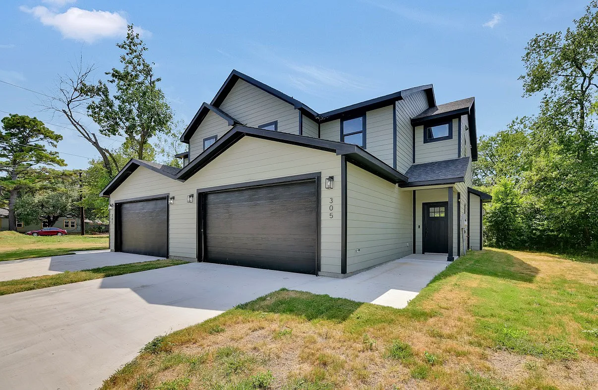3 bed, 2.5 bath, 1647 sqft, $2,550 — Photo 1