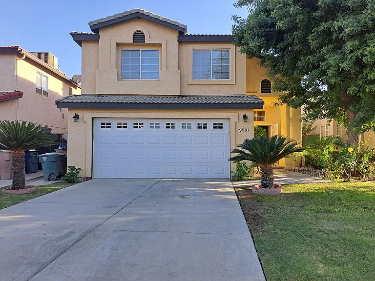 9507 Salinger St — Photo 34