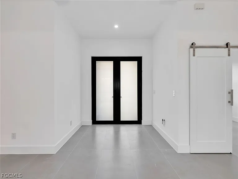 6192 Kambach St — Photo 9