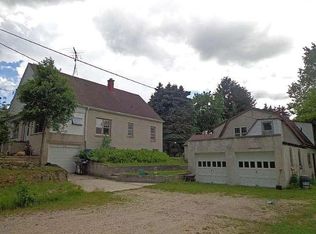 5924 S 12th St, Sheboygan, WI 53081