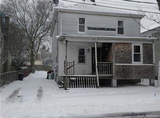 15 3rd School St, Bristol, RI 02809