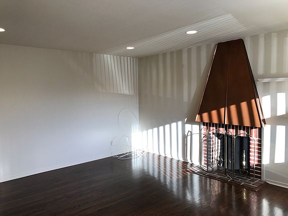 5th image of 1292 Edgewood Way