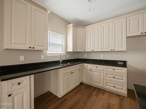 5th image of 349 Cypress Dr
