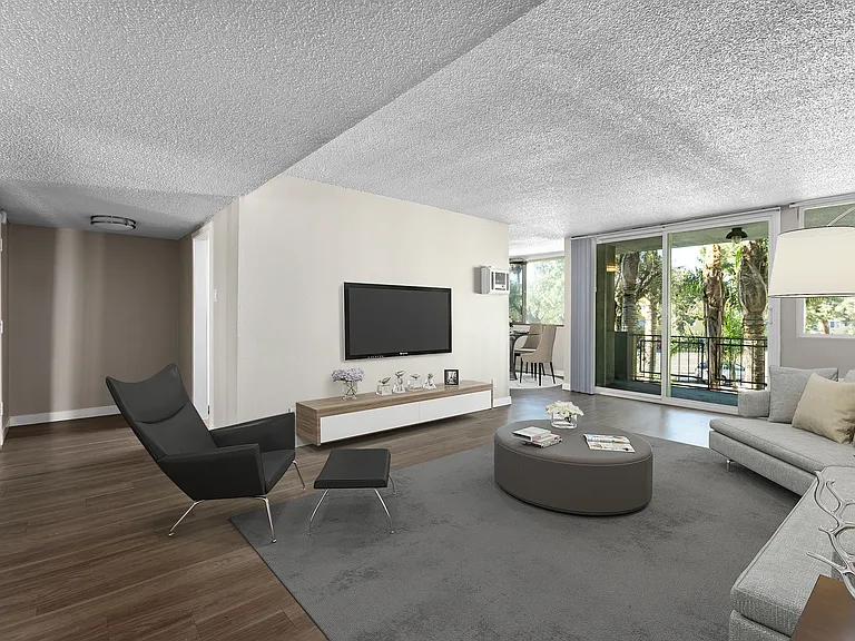 RESIDENCES AT WOODLAKE — Photo 9