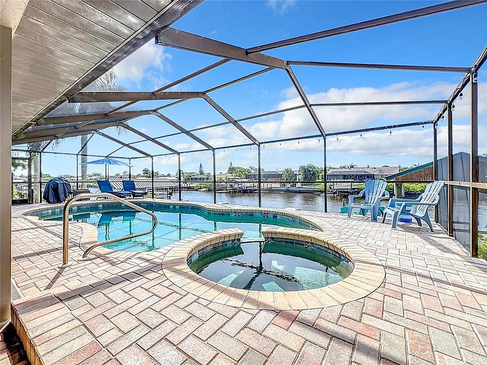 1st image of 831 Golf Island Dr