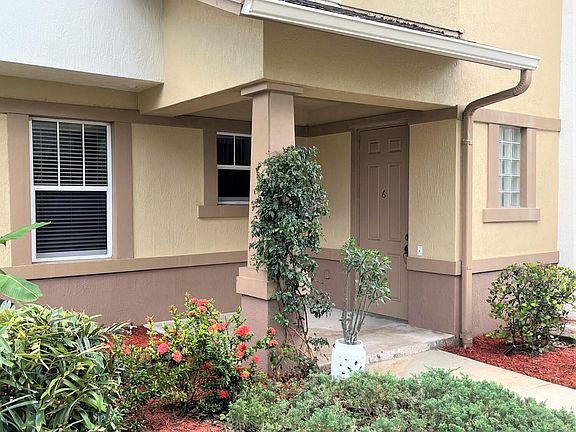 2nd image of 950 Marina Del Ray Lane #6