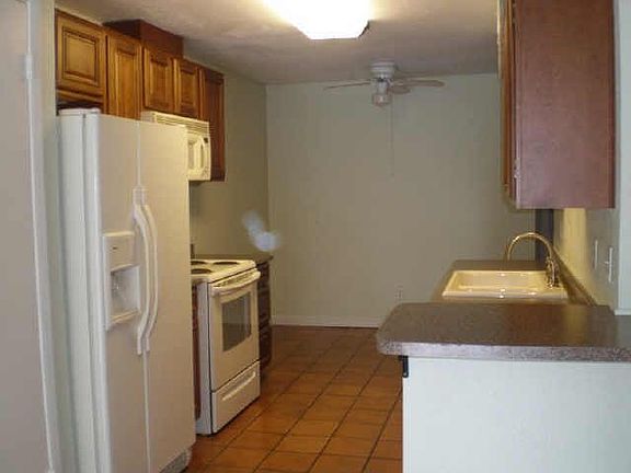 2nd image of 6005 Danbury Ln APT 204
