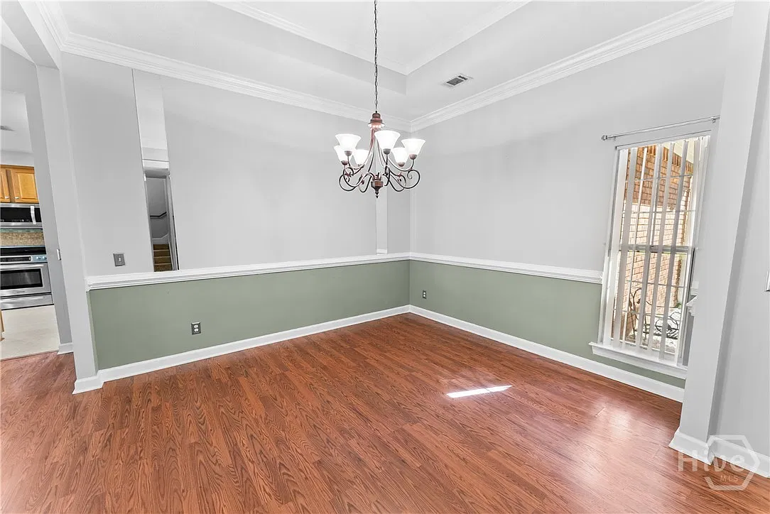 4 bed, 3.0 bath, 2563 sqft, $2,900 — Photo 4
