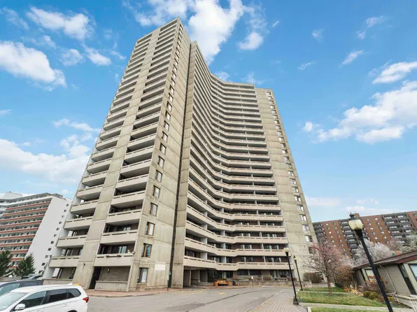 1081 Ambleside Dr #504, Ottawa, ON K2B 8C8