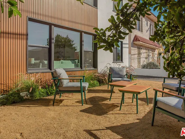 2046 1/2 S Burnside Ave, Los Angeles, CA 90016