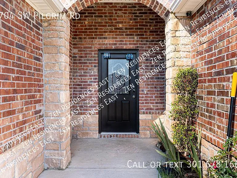 6704 SW Pilgrim Rd — Photo 2