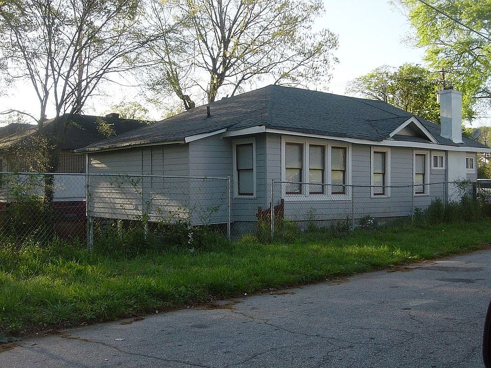 Big corner lot