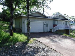 19165 N Shore Dr, Hidden Valley Lake, CA