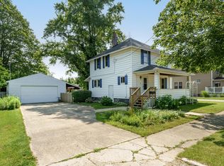 17 N Lincoln Ave, Niles, MI 49120