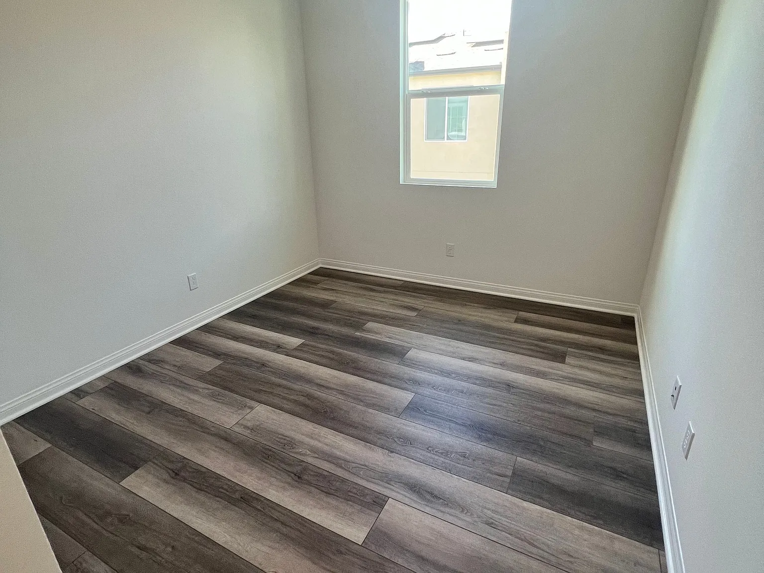 Bluestone Circle — Photo 4