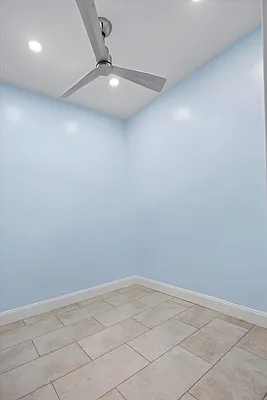 Bedroom, photo 2