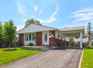 1392 Chartrand Ave, Ottawa, ON K1E 1H8