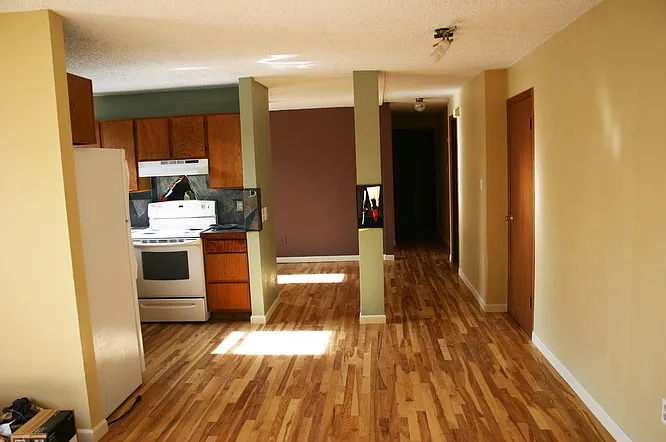 1 bed, 950 sqft, $985 — Photo 2