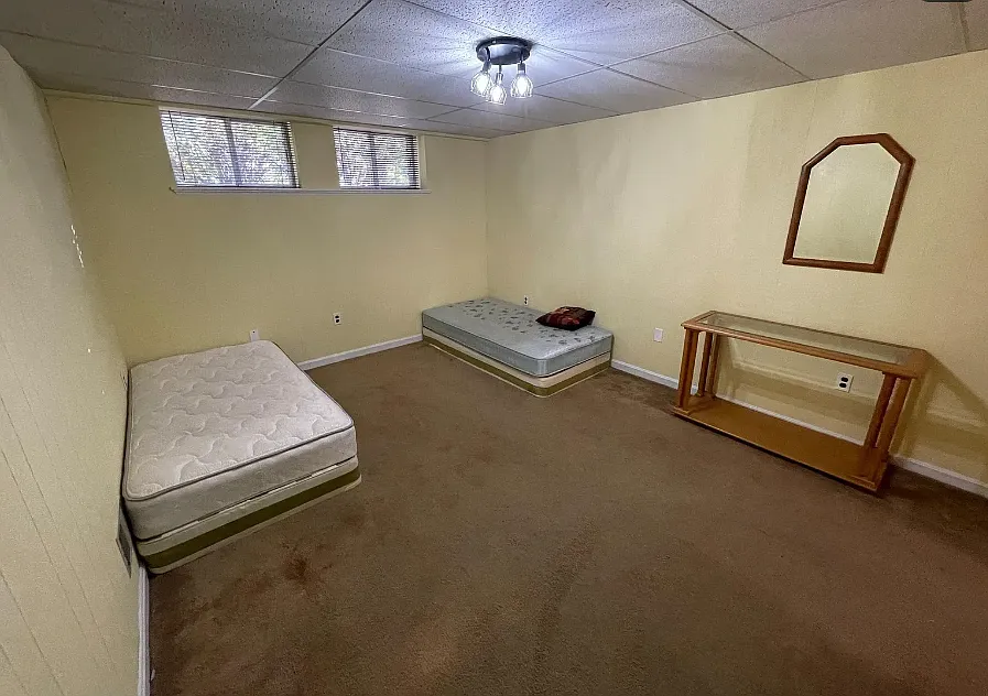 4 bed, 2800 sqft, $1,600 — Photo 4