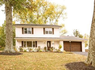 5579 Dry Ridge Rd, Cincinnati, OH 45252