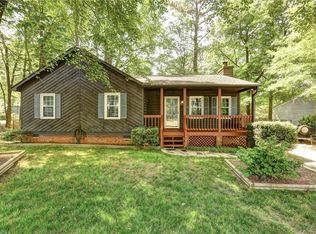 11513 Brandenburg Dr, Midlothian, VA 23112