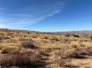 18 Luna Mountain Rd, Apple Valley, CA 92308