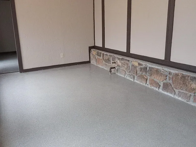 3318 S 141st Ave E — Photo 15