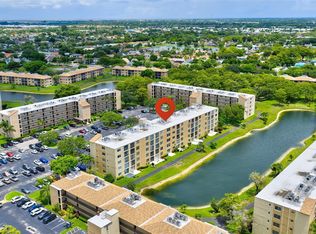 7760 NW 50th St APT 305, Lauderhill, FL 33351