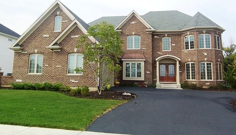 1st image of 40W634 Blue Lake Cir N