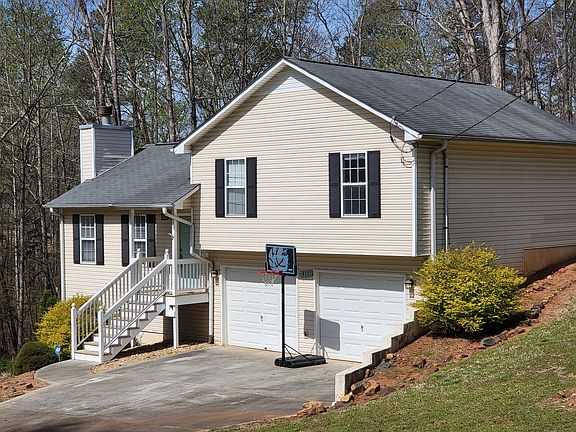 2nd image of 411 Emerald Pines Dr