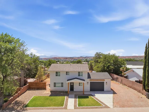 135 N 300 E, Washington, UT 84780