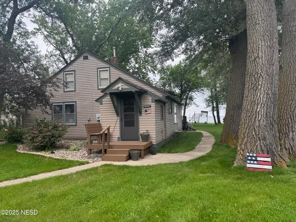 800 N Lake Dr, Watertown, SD 57201