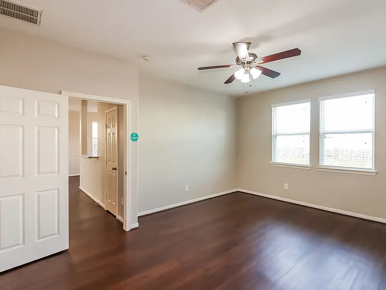 21822 Octavia Way — Photo 11