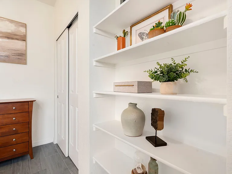 2133 Krisron Rd #D-302 — Photo 17