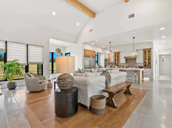 457 Inspiration Loop, Fredericksburg, TX 78624