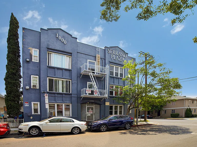 1000 N Serrano Ave — Photo 3