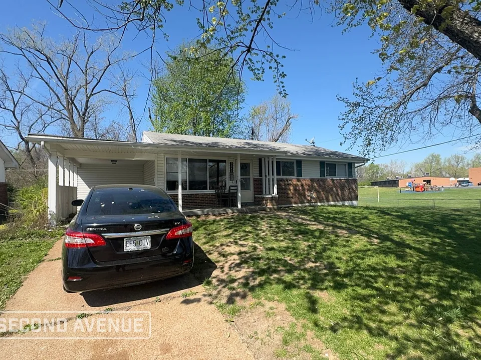 9743 Edgefield Dr