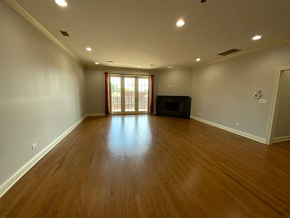 2nd image of 2811 N Bell Ave Unit 204