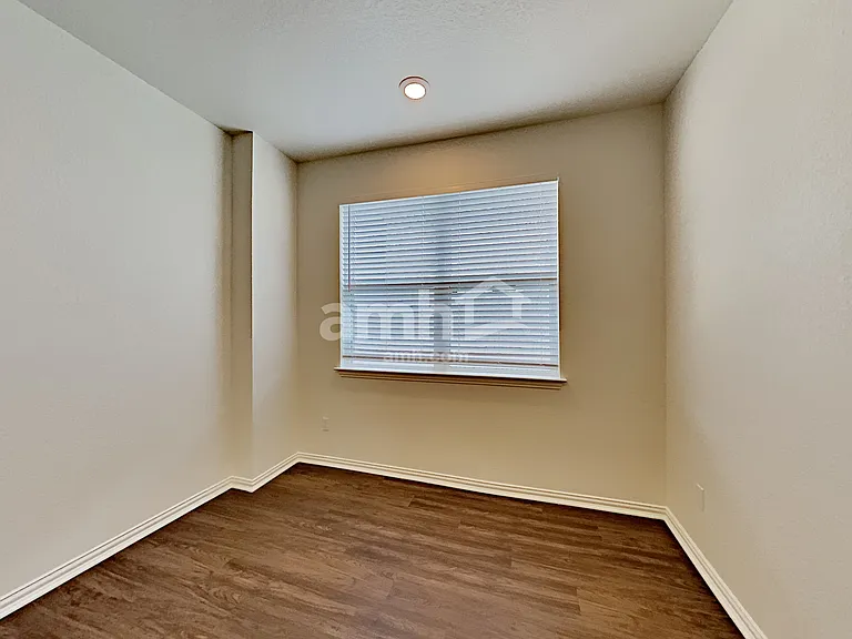 2733 Lillybrook Ln — Photo 14