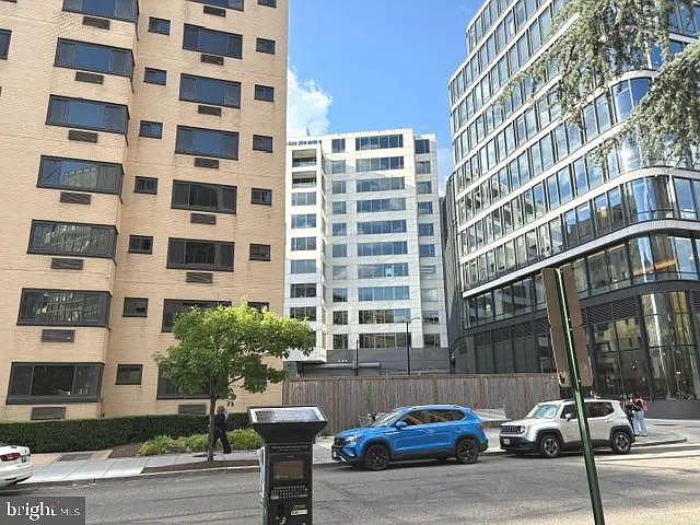 2141 I St NW #308 — Photo 14