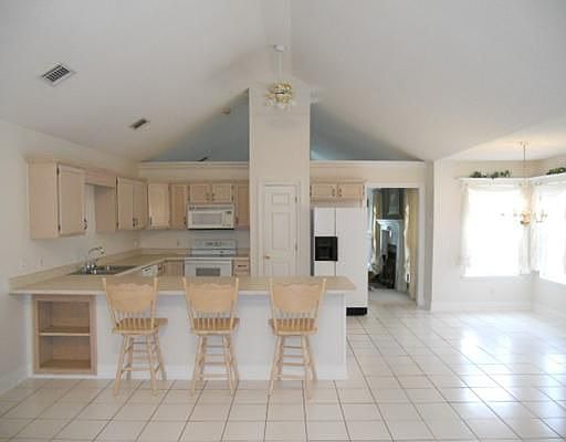 2nd image of 508 Wiegand Dr