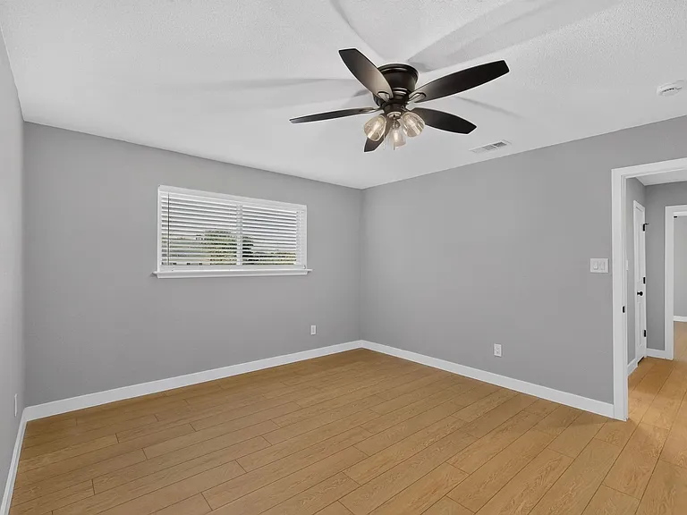 1600 Crimson Ct — Photo 30