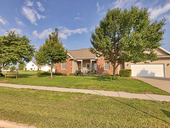 3rd image of 4397 Renaissance Dr