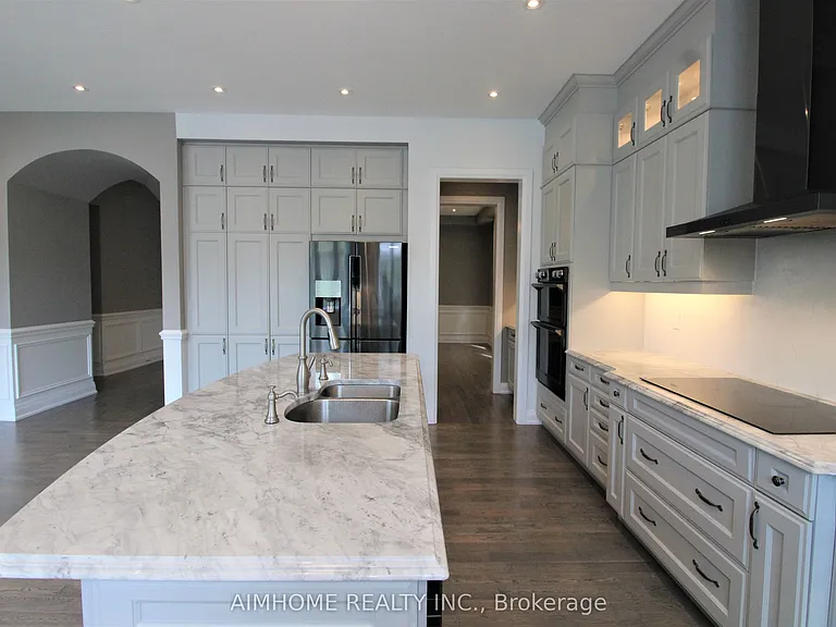 151 Bridgepointe Ct — Photo 6