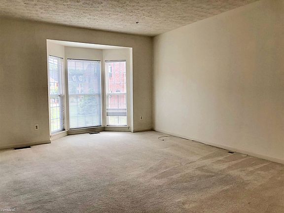 0BF6B588-6739-47A0-9252-BFAF7A252028